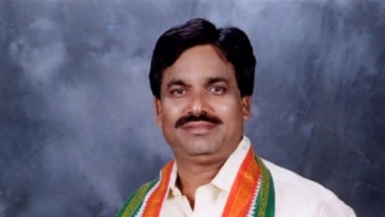 ಅಪಘಾತದಲ್ಲಿ ಗಾಯಗೊಂಡಿದ್ದ ರುದ್ರಪ್ಪ ಲಮಾಣಿ ದಾವಣಗೆರೆಯಿಂದ ಬೆಂಗಳೂರಿಗೆ ಶಿಫ್ಟ್​: ಆರೋಗ್ಯದ ಬಗ್ಗೆ ಗುಟ್ಟು ಬಿಟ್ಟುಕೊಡದ ವೈದ್ಯರು!